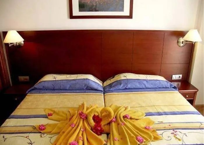 Floresta Apartahotel 3*