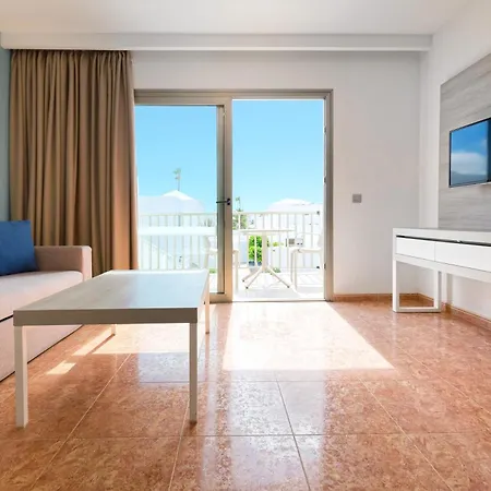 Floresta Aparthotel Puerto del Carmen (Lanzarote)