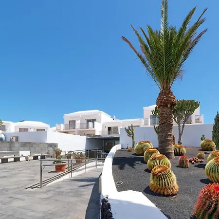 Floresta Aparthotel 3*
