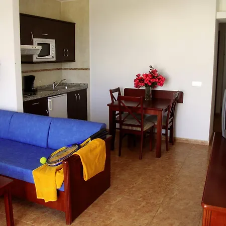 Floresta Aparthotel 3*