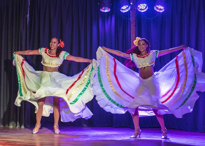 弗洛雷斯塔酒店 公寓式酒店 卡门港