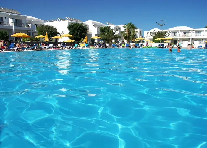 弗洛雷斯塔酒店 3* 卡门港